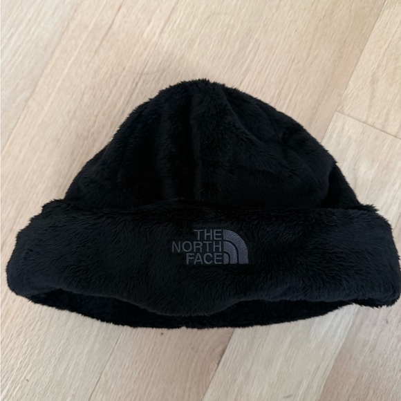 The North Face Womens Osito Black Beanie - Picture 2 of 3